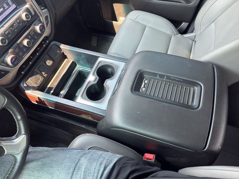 Used 2018 GMC Sierra 1500 SLT AWD/4WD image 23