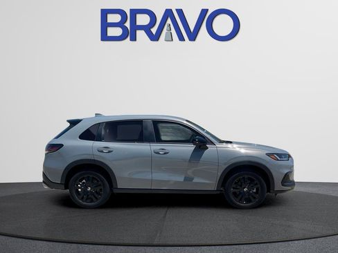 New 2026 Honda HR-V Sport image 3