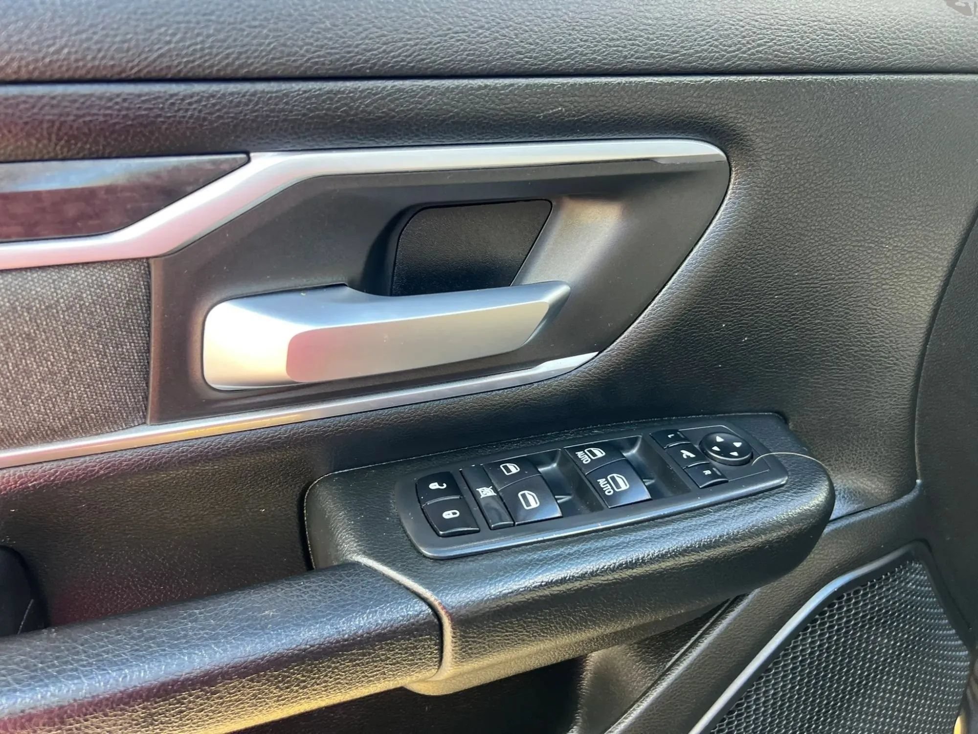 Used 2020 RAM 1500 Big Horn AWD/4WD image 12