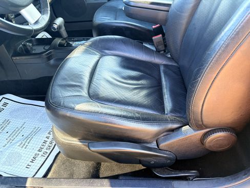 Used 2007 Volkswagen Beetle Convertible w/ Package 2 image 36