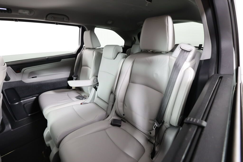 Used 2019 Honda Odyssey EX-L image 16