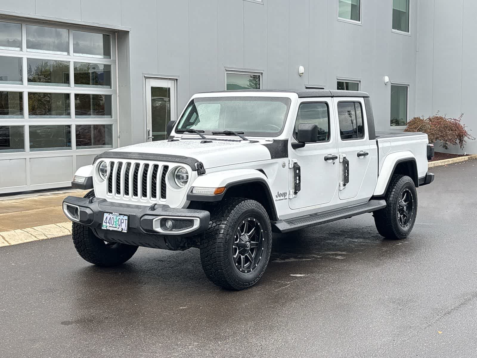 Certified 2020 Jeep Gladiator Overland AWD/4WD image 1