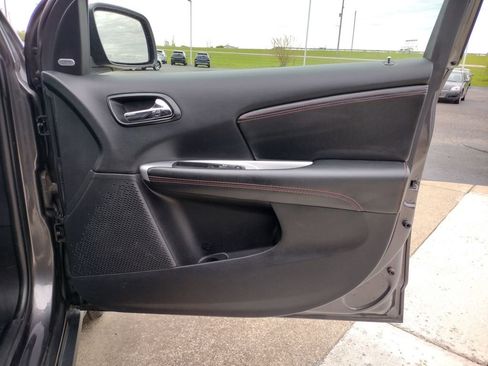 Used 2019 Dodge Journey GT FWD image 18
