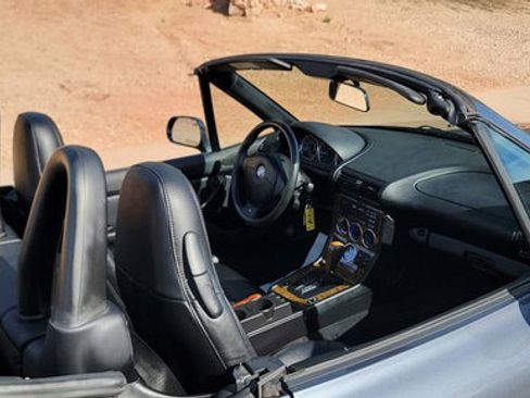 Used 2000 BMW Z3 2.5i image 3