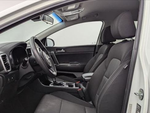 Used 2020 Kia Sportage LX image 14