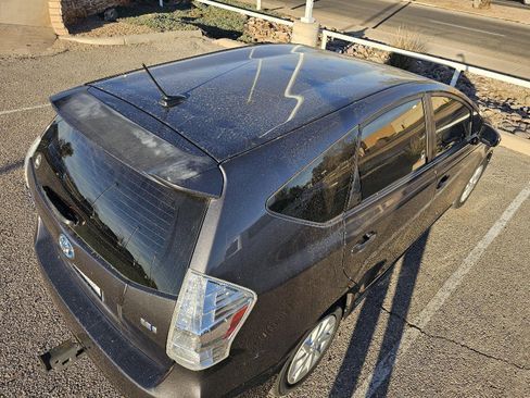 Used 2014 Toyota Prius V Three image 23