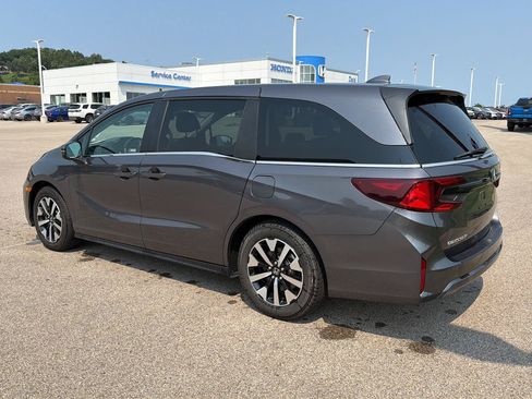 Used 2025 Honda Odyssey EX-L image 4