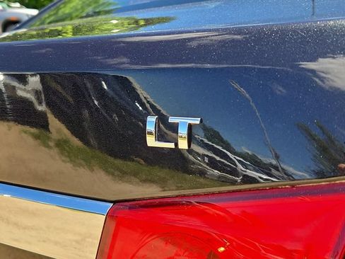 Used 2015 Chevrolet Cruze LT w/ Technology Package FWD image 30