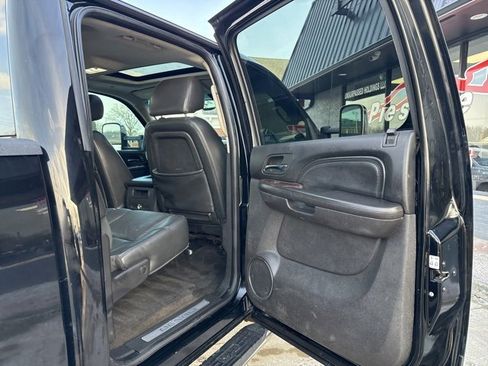 Used 2012 GMC Sierra 2500 Denali w/ Suspension Package, Off-Road image 44