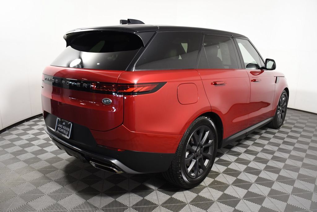 Used 2023 Land Rover Range Rover Sport SE AWD/4WD image 6