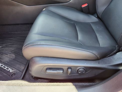 Used 2025 Honda Accord Sport image 16