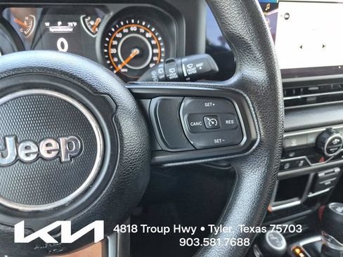 Used 2024 Jeep Wrangler Unlimited Sport AWD/4WD image 26