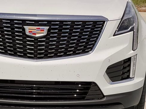 New 2026 Cadillac XT5 Luxury image 8
