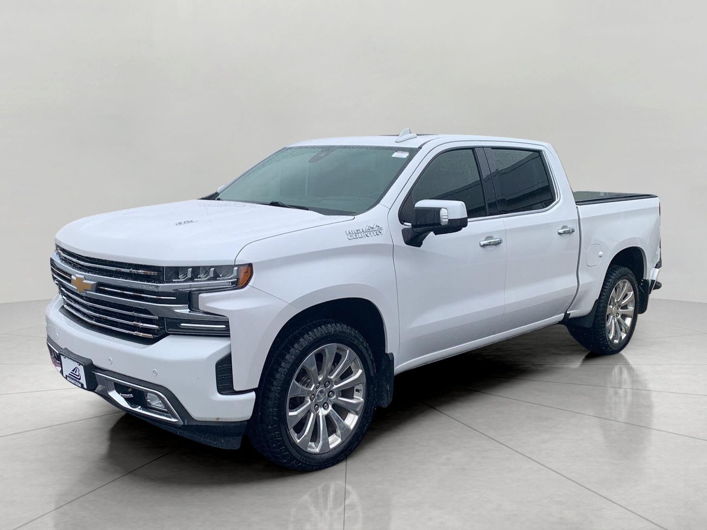 Used 2019 Chevrolet Silverado 1500 High Country w/ Technology Package AWD/4WD image 4