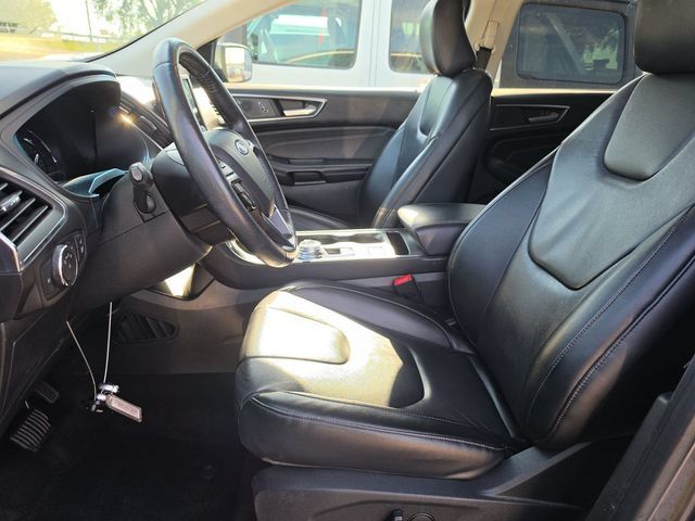 Used 2022 Ford Edge Titanium AWD/4WD image 6