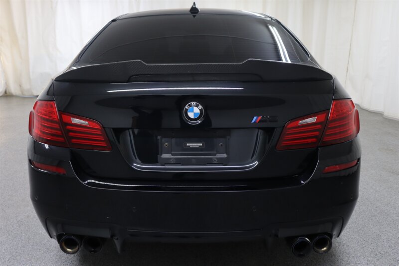 Used 2014 BMW M5 RWD image 5