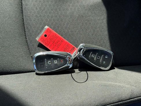 Used 2018 Chevrolet Malibu LT image 53