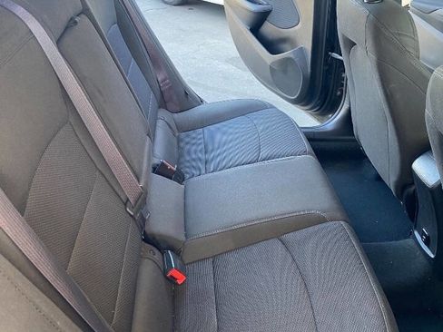 Used 2017 Chevrolet Cruze LT w/ Convenience Package image 15