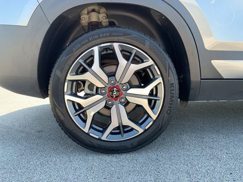 Used 2023 Kia Seltos SX w/ SX Sunroof Package image 32