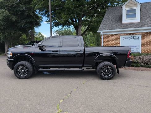 Used 2021 RAM 2500 Laramie w/ Night Edition AWD/4WD image 5