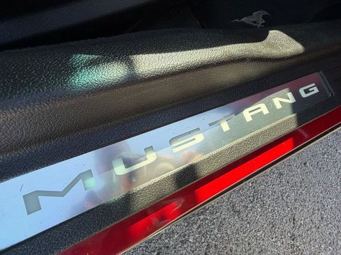 Used 2010 Ford Mustang Premium RWD image 11