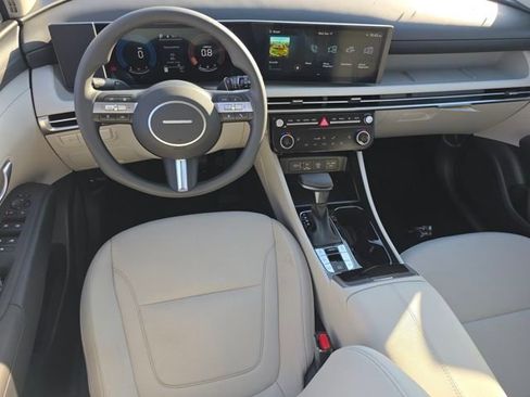 New 2026 Hyundai Tucson SEL image 3