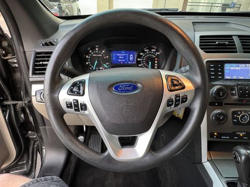 Used 2013 Ford Explorer FWD image 20