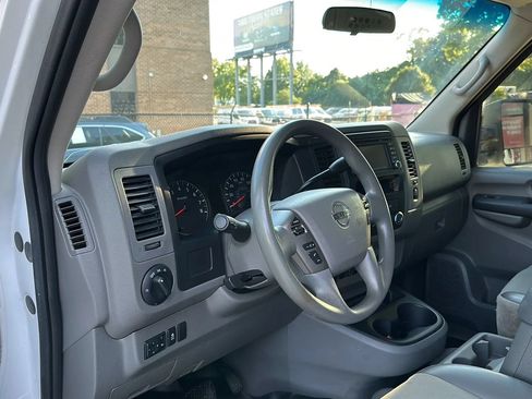 Used 2018 Nissan NV 2500 SV w/ Navigation Package RWD image 19