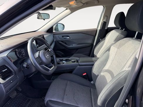 Used 2023 Nissan Rogue SV AWD/4WD image 9
