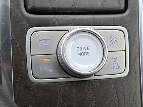 Used 2024 Genesis GV80 2.5T image 9