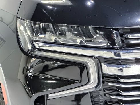 Used 2024 Chevrolet Tahoe Premier AWD/4WD image 11
