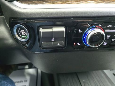 New 2026 GMC Sierra 1500 Elevation image 21