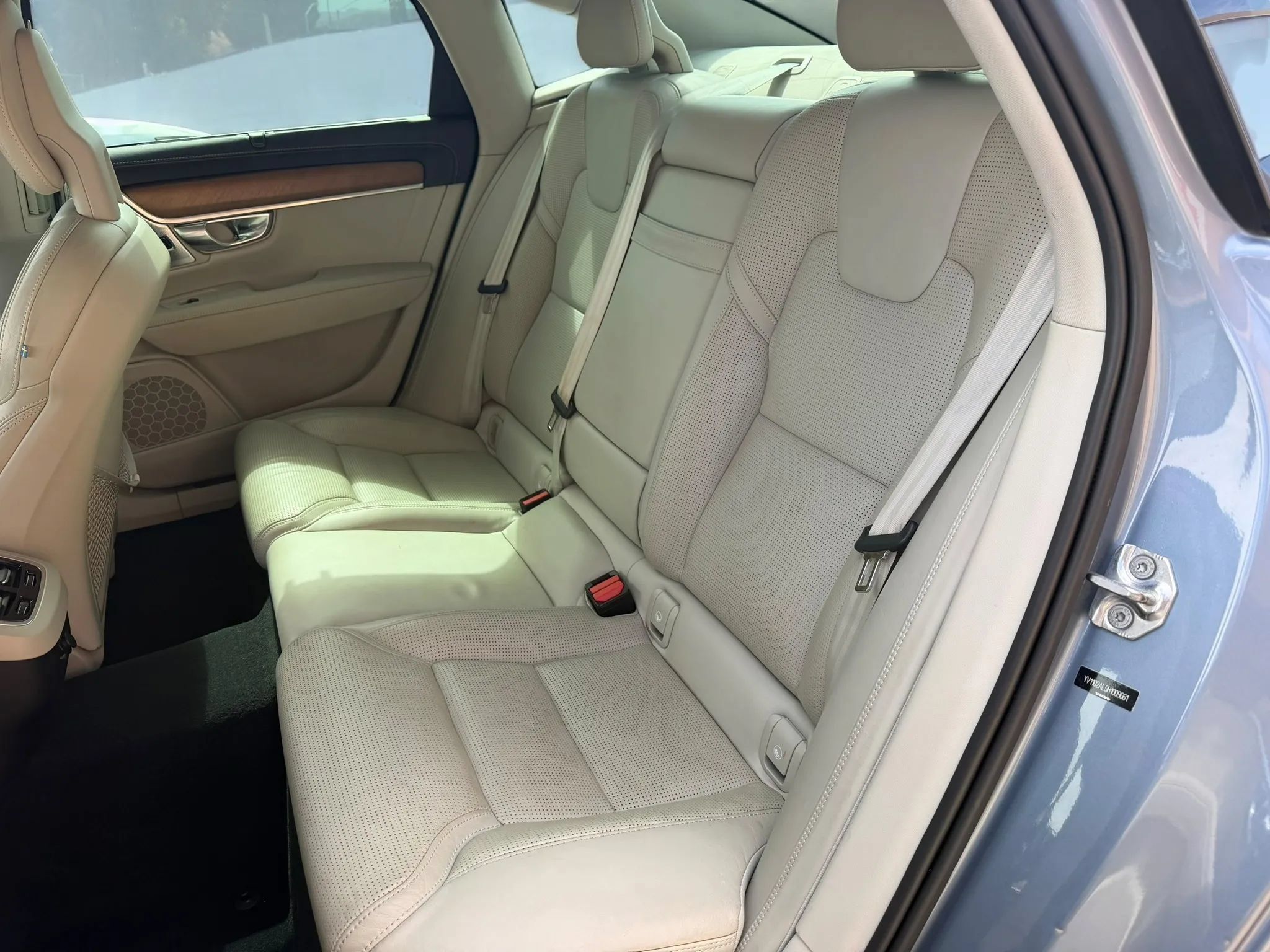 Used 2017 Volvo S90 T5 Inscription w/ Vision Package FWD image 21