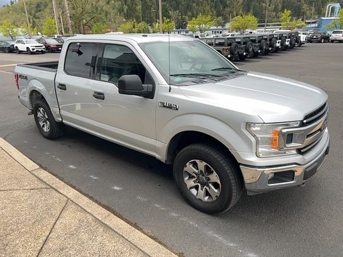 Used 2018 Ford F150 XLT image 3