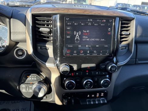 Used 2019 RAM 1500 Laramie image 18