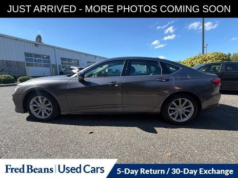 Used 2023 Acura TLX FWD image 4