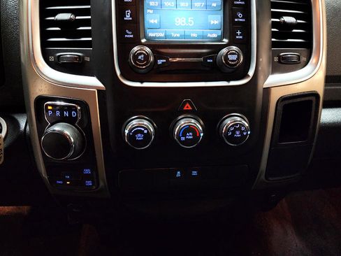 Used 2013 RAM 1500 Classic SLT w/ Premium Display Pkg image 30