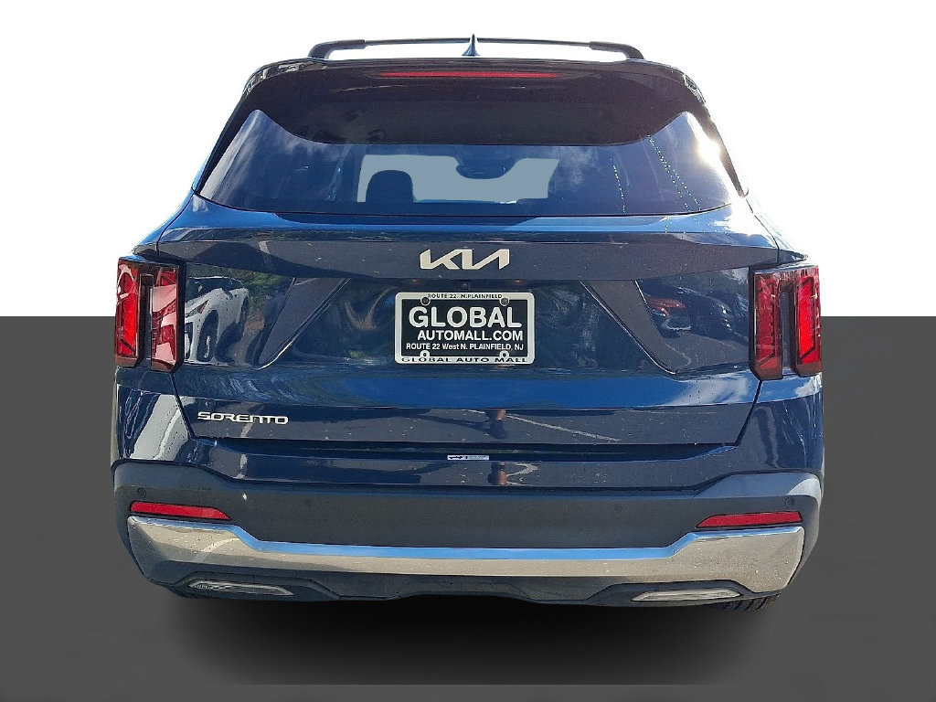 Used 2024 Kia Sorento S FWD image 6