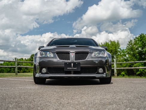 Used 2009 Pontiac G8 GT w/ Premium Package RWD image 4