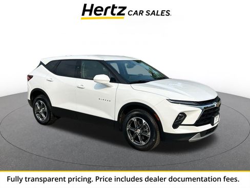 Used 2025 Chevrolet Blazer LT FWD image 1