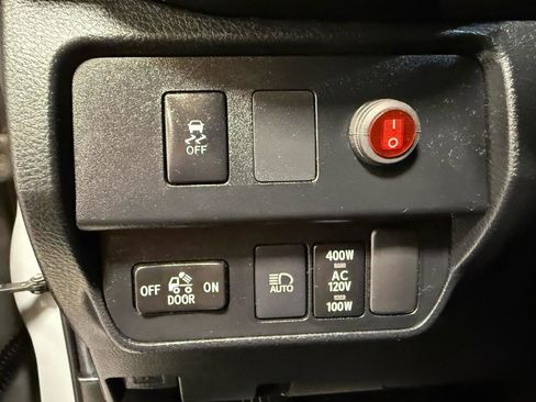 Used 2021 Toyota Tacoma TRD Off-Road w/ TRD Premium Off Road Package image 16