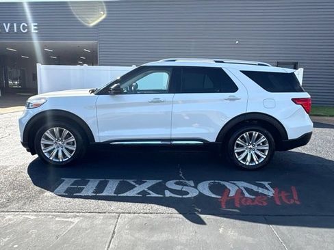 Certified 2023 Ford Explorer XLT w/ Equipment Group 202A RWD image 2