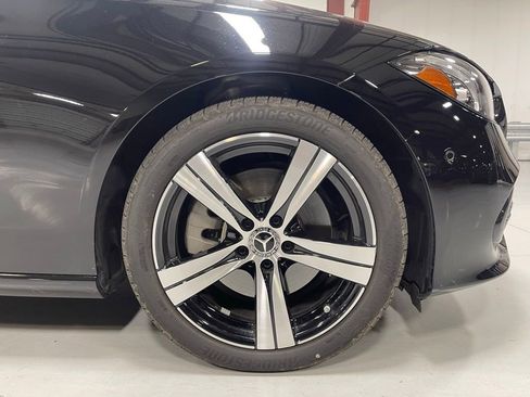 Used 2025 Mercedes-Benz C 300 4MATIC Sedan image 16