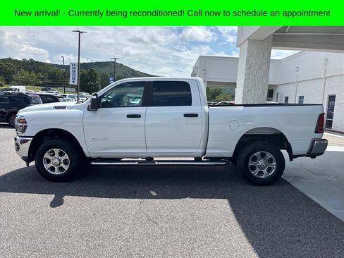 Used 2026 RAM 2500 Big Horn AWD/4WD image 24