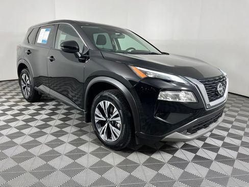 Used 2023 Nissan Rogue SV FWD image 3