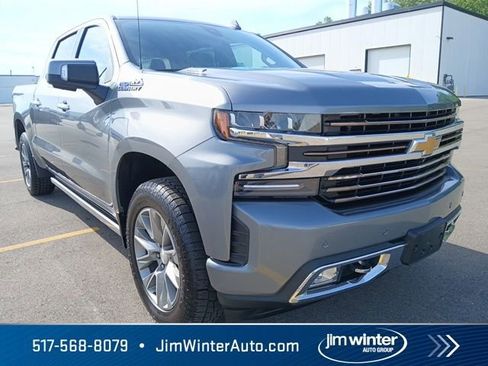 Used 2020 Chevrolet Silverado 1500 High Country w/ Technology Package AWD/4WD image 6