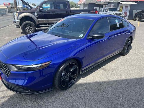Used 2024 Honda Accord Sport image 3