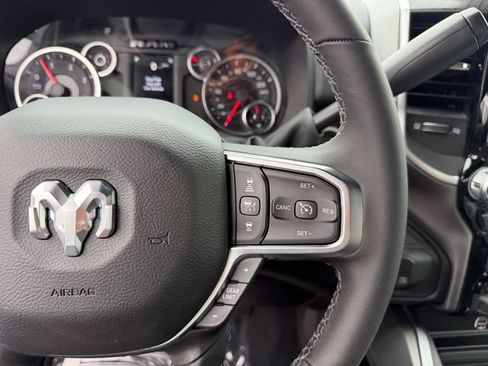 New 2026 RAM 2500 Big Horn AWD/4WD image 19