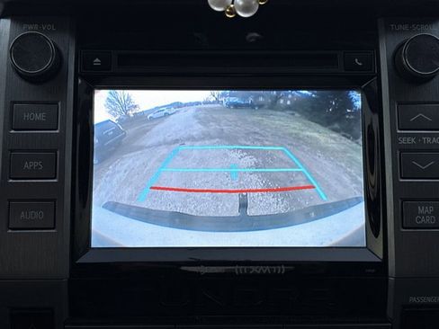 Used 2017 Toyota Tundra SR5 image 5
