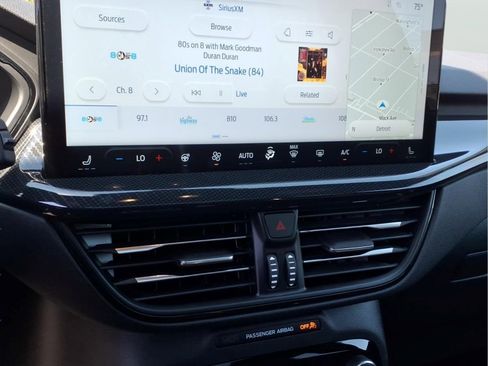 Used 2024 Ford Escape ST-Line w/ Tech Pack #1 image 17